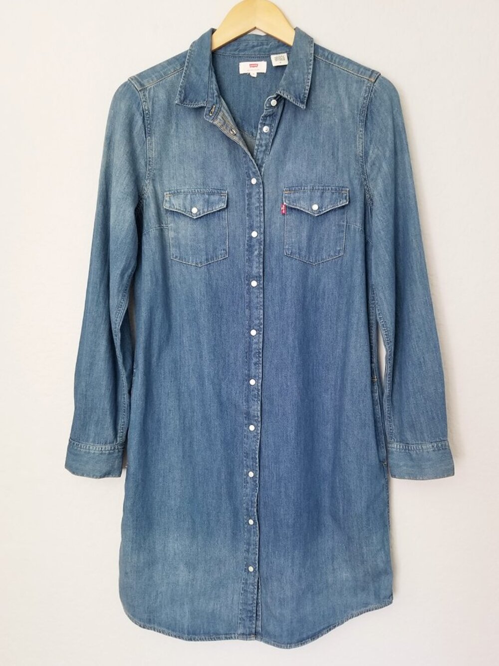 Levi's Chambray Denim Blue Shirt Dress M Western Snap Button Red Tab 100% Cotton - Picture 15 of 15